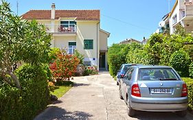 Apartments & Rooms Milena